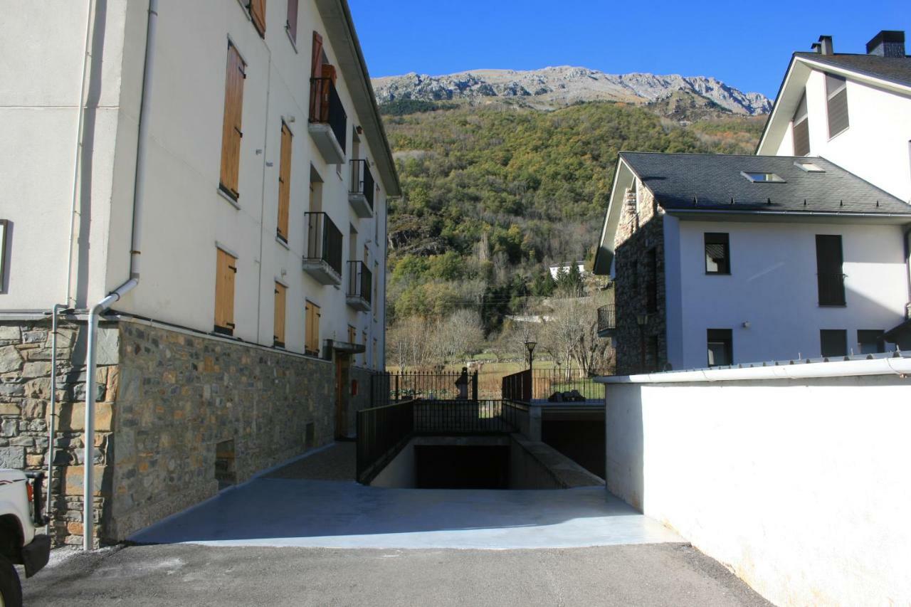 Esera Dos Catedrales Apartment Villanova Exterior foto
